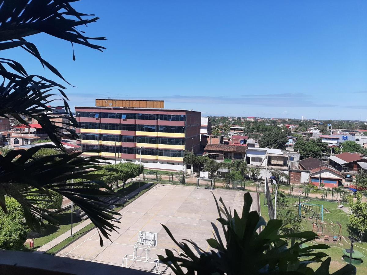 Hospedaje El Emperador Hotel Pucallpa Ngoại thất bức ảnh