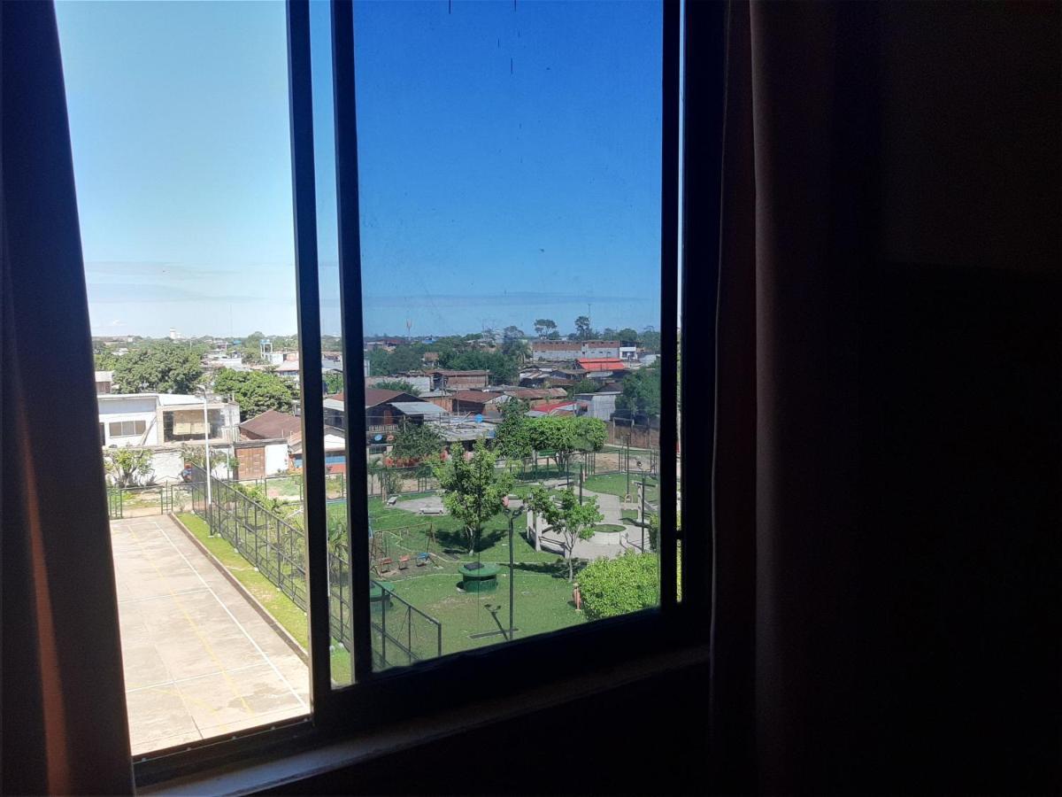 Hospedaje El Emperador Hotel Pucallpa Ngoại thất bức ảnh