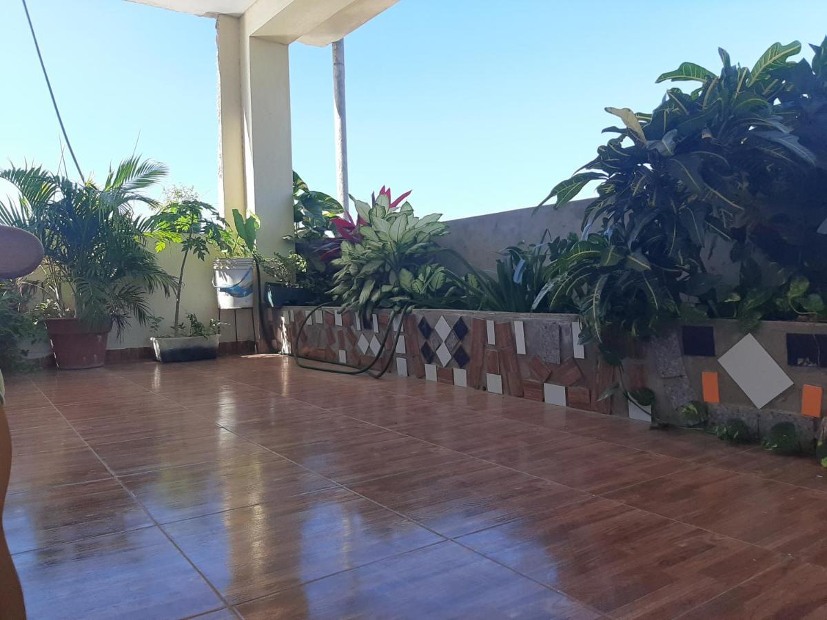 Hospedaje El Emperador Hotel Pucallpa Ngoại thất bức ảnh