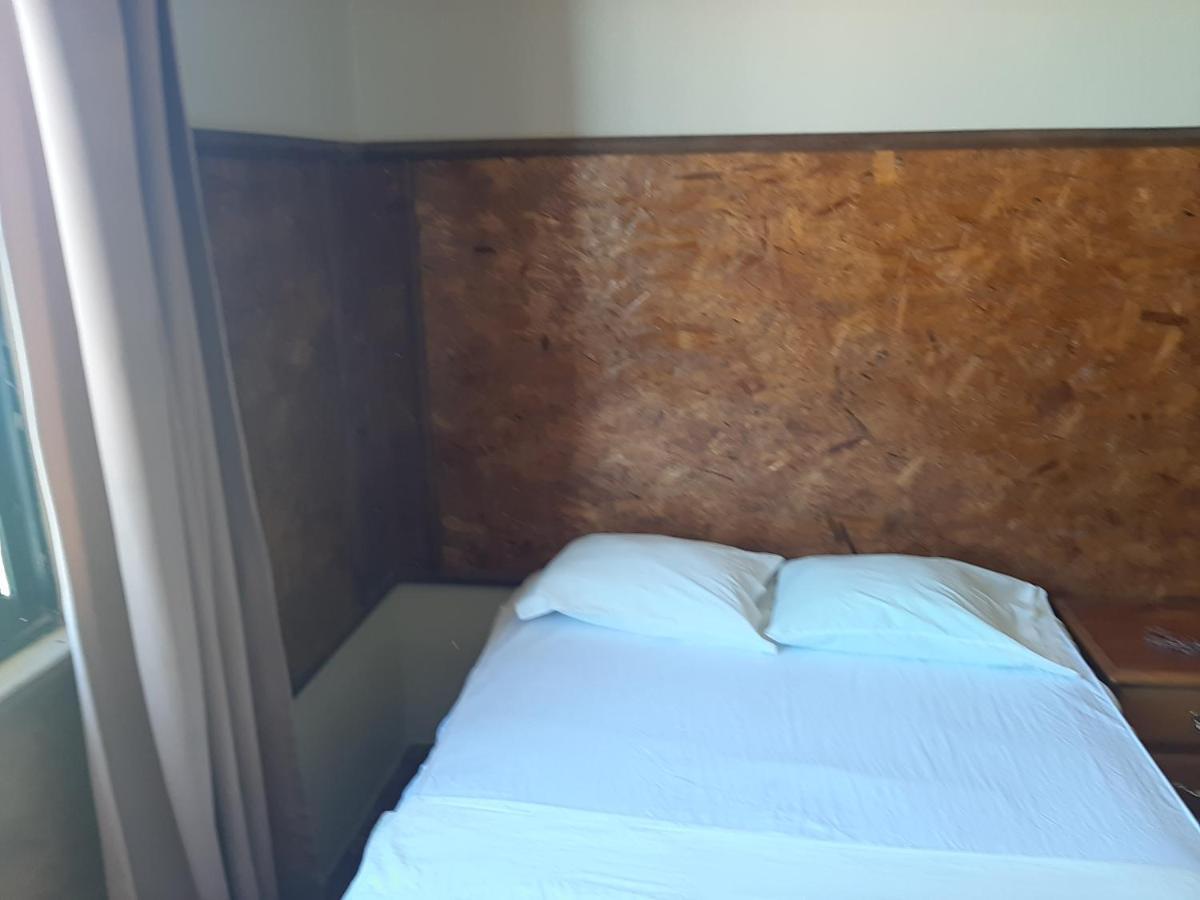 Hospedaje El Emperador Hotel Pucallpa Ngoại thất bức ảnh