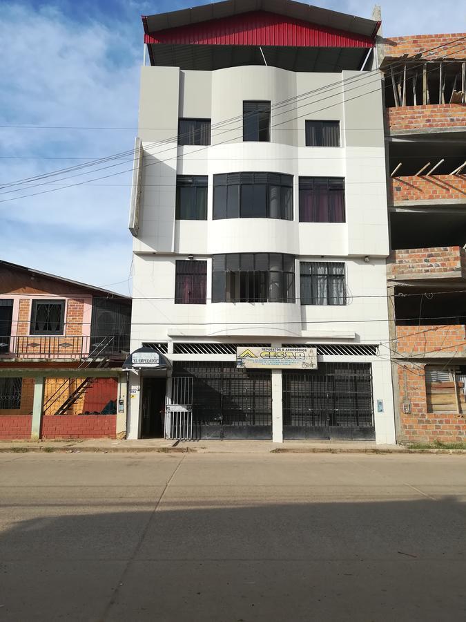 Hospedaje El Emperador Hotel Pucallpa Ngoại thất bức ảnh