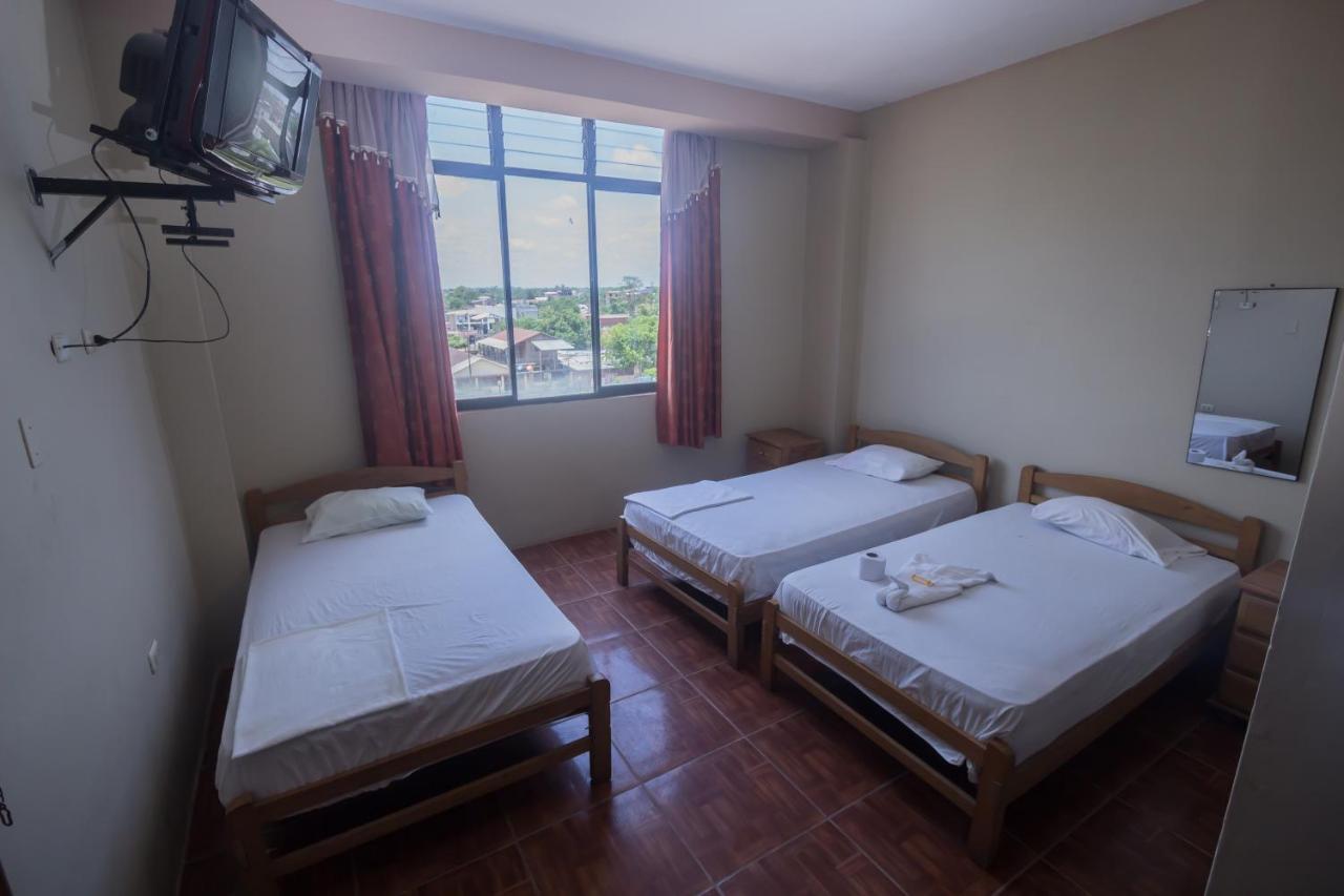Hospedaje El Emperador Hotel Pucallpa Ngoại thất bức ảnh